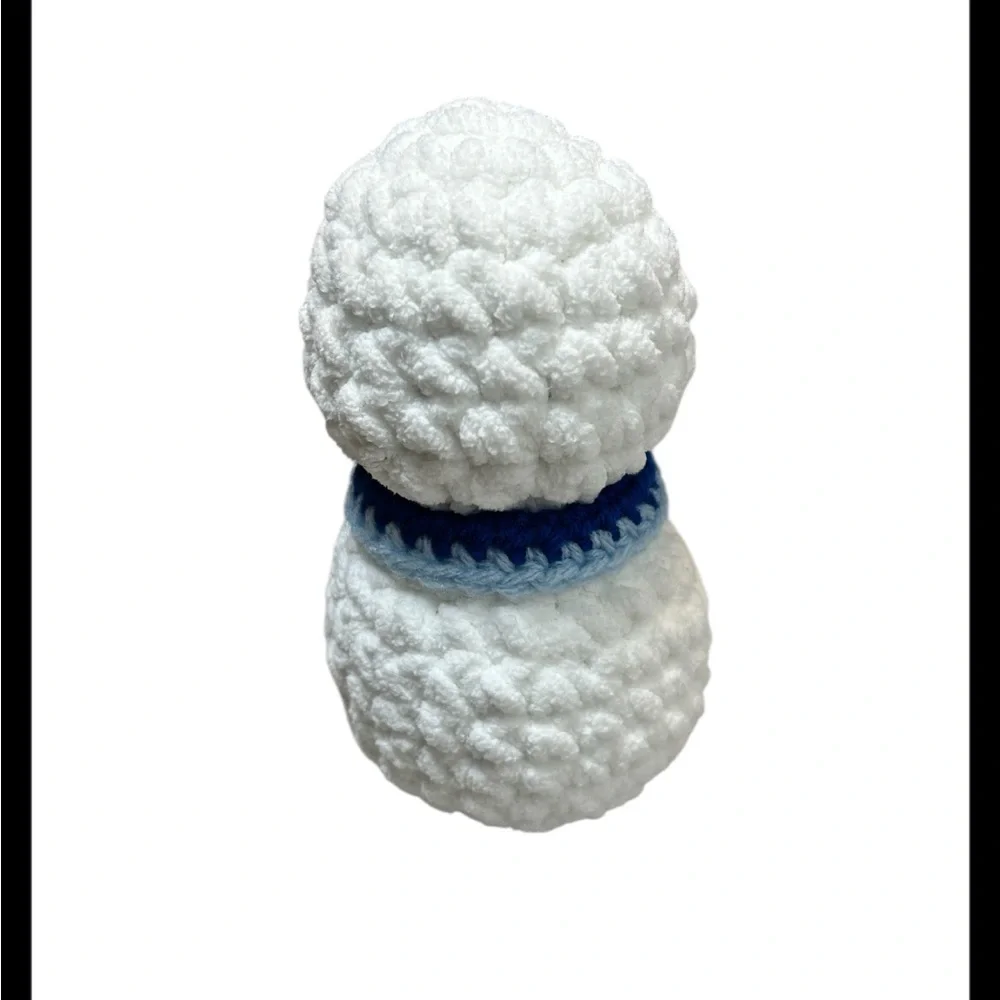 Cute Christmas Gift/Decor Crochet Snowman W Button Eyes And Scarf
